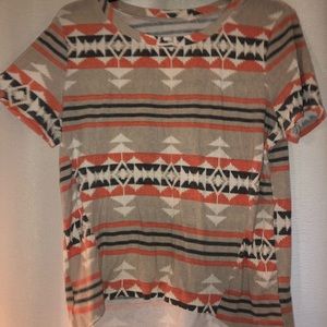 Patterned t-shirt
